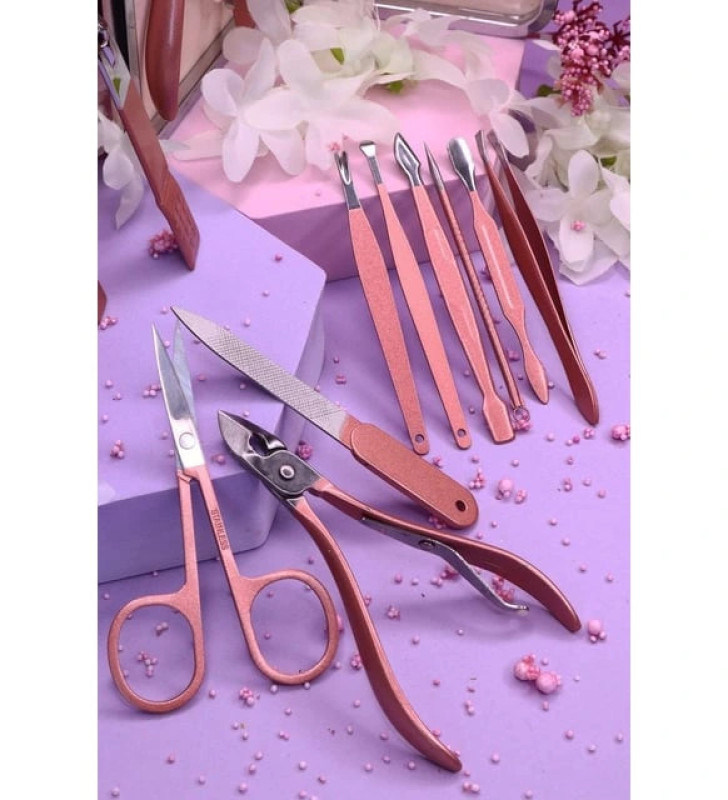 Profesyonel Çantalı Tırnak Bakım Manikür Seti Pembe Renk 12 Parça ( Lisinya )