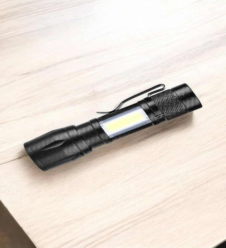 Işıldak El Feneri Kamp Lambası Mini Taşınabilir Acil Durum Lambası Fener Led Işık ( Lisinya )