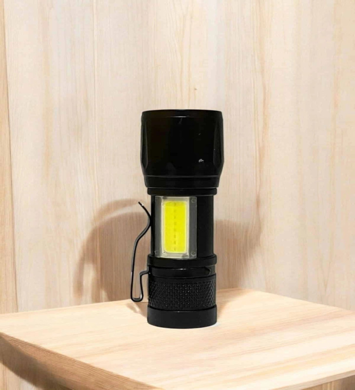 Işıldak El Feneri Kamp Lambası Mini Taşınabilir Acil Durum Lambası Fener Led Işık ( Lisinya )