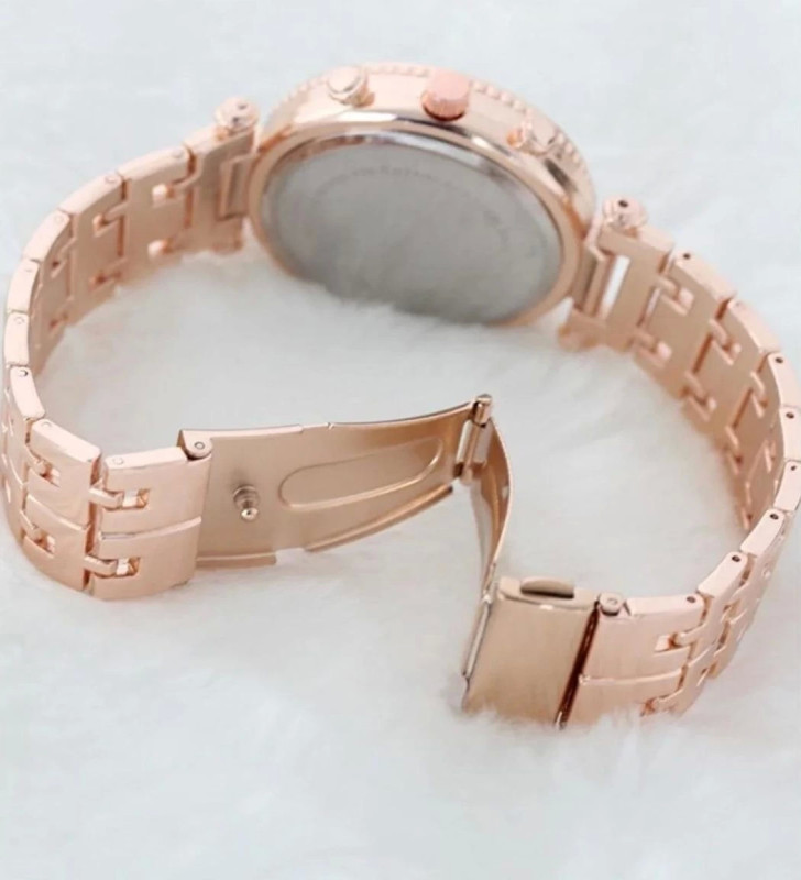 Zarif ve Şık Özel Tasarım Zirkon Taşlı Metal Bayan Kol Saati (rose)