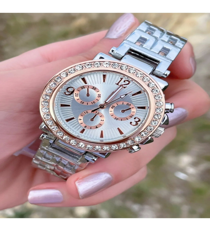 Zarif ve Şık Özel Tasarım Zirkon Taşlı Metal Bayan Kol Saati (gümüş-gold)