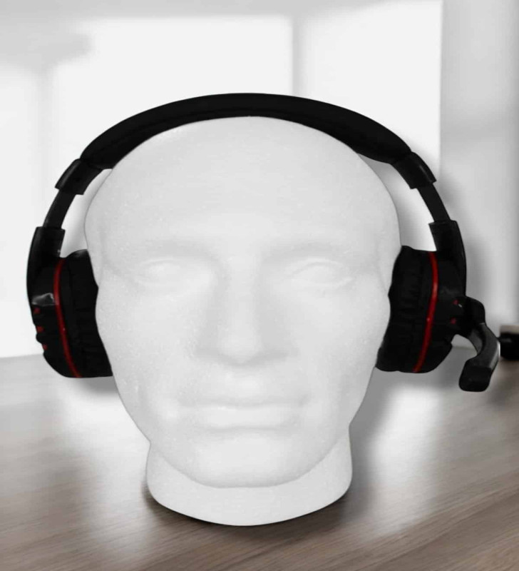 Yüksek Ses Kalitesi ve Aktif Gürültü Engelleme Özellikli Kablolu Mikrofonlu Kulaklık - Lisinya