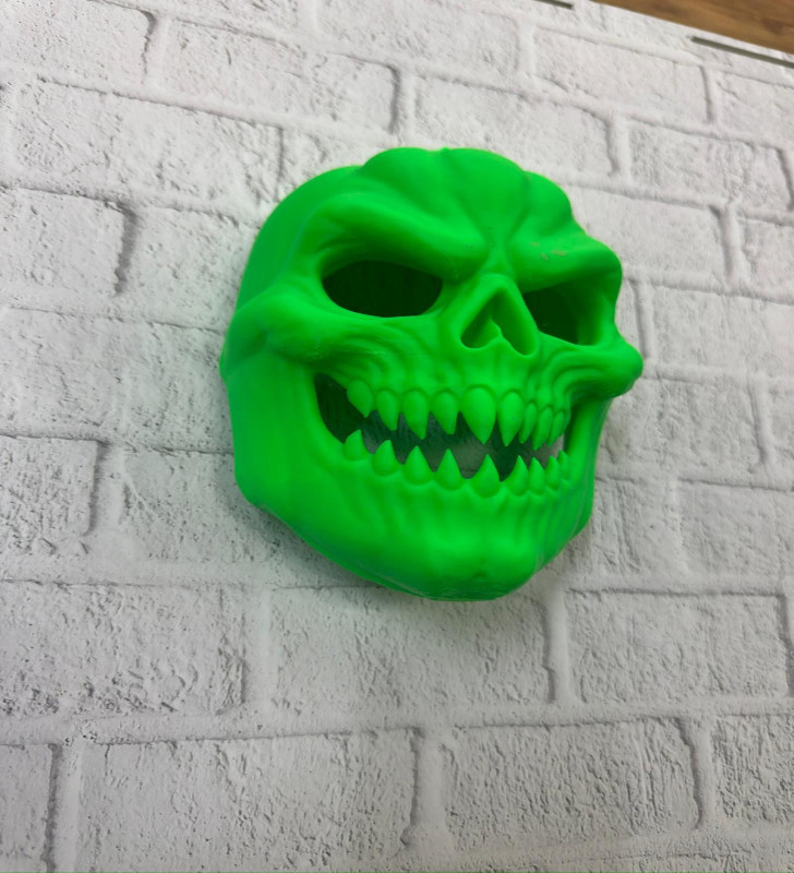 YEŞİL MASKE - Lisinya