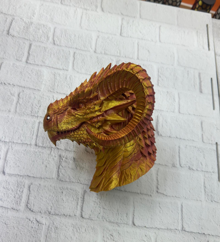 Altın Kırmızı Ejderha Figürü - Lisinya