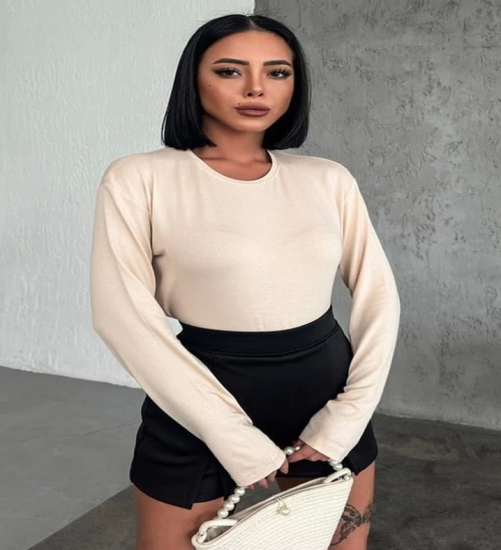 Rahat Ve Şık Uzun Kollu Bisiklet Yaka Likralı Viskon Penye Body Bej ( Lisinya )