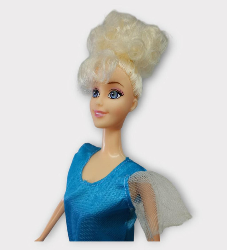 Prenses Bebekler - Mavi Elbise (Lisinya)